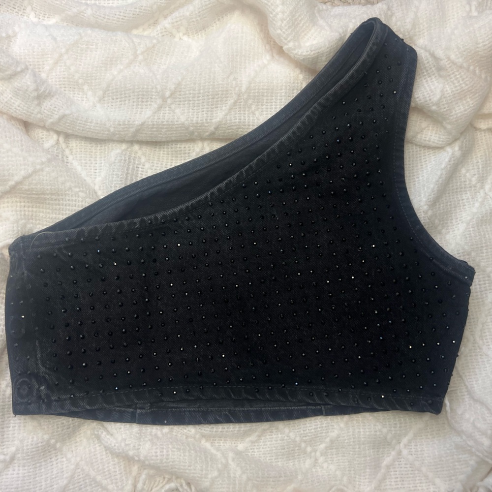 Zara Black Crop Top Sleek Fit